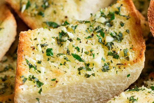 rovalis-garlic-bread-2024