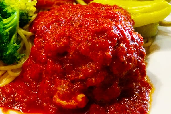 rovalis-mamas-giant-meatball
