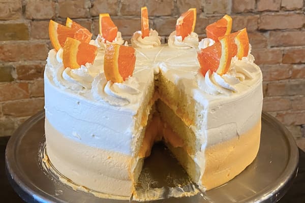 rovalis-citrus-champagne-cake-2025