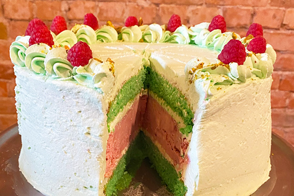 rovalis-pistachio--raspberry-cheesecaken-2025